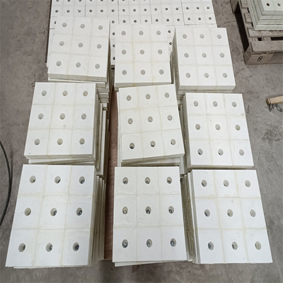 کاشی‌های سرامیکی با آلومینا بالا 300x300 مقاوم در برابر سایش لوله‌های ناودانی نوار نقاله